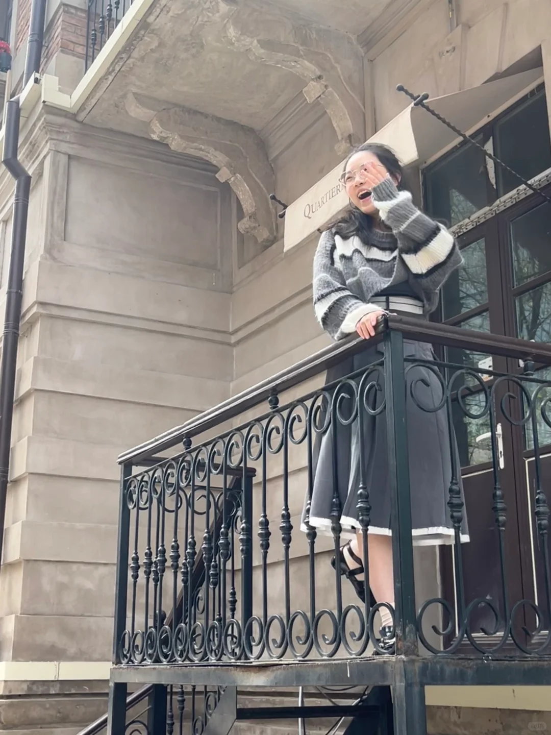 右滑看我脱美役