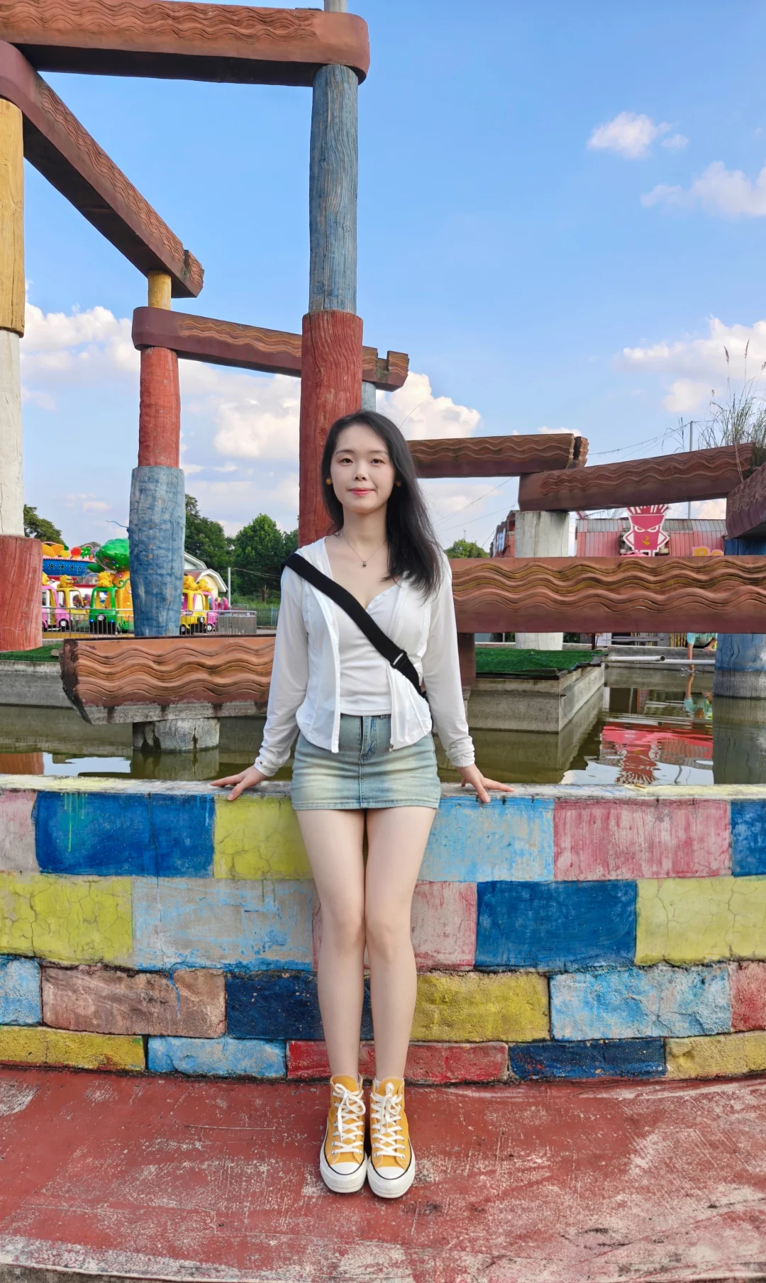 牛仔裙好好看～