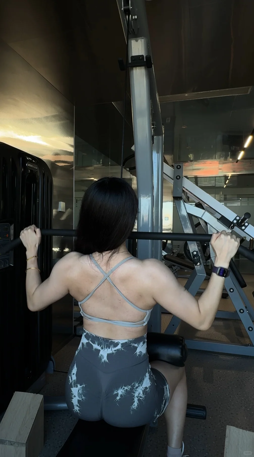 沈阳女健身教练 开花🌼的背