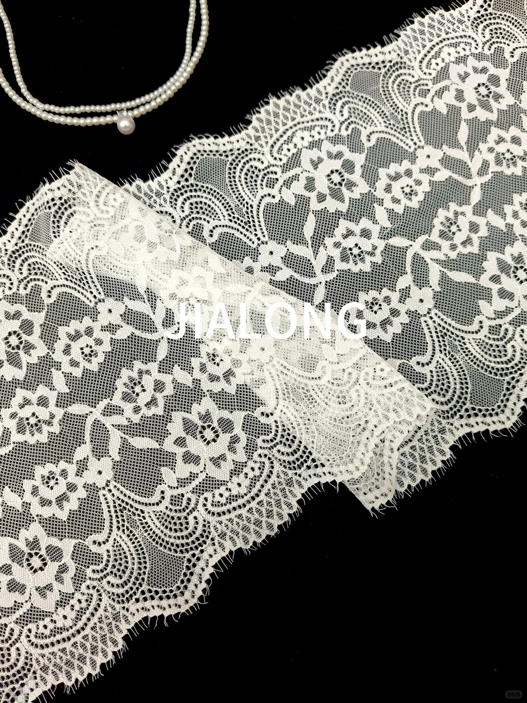 蕾丝花边：邂逅一场浪漫的梦幻绮梦