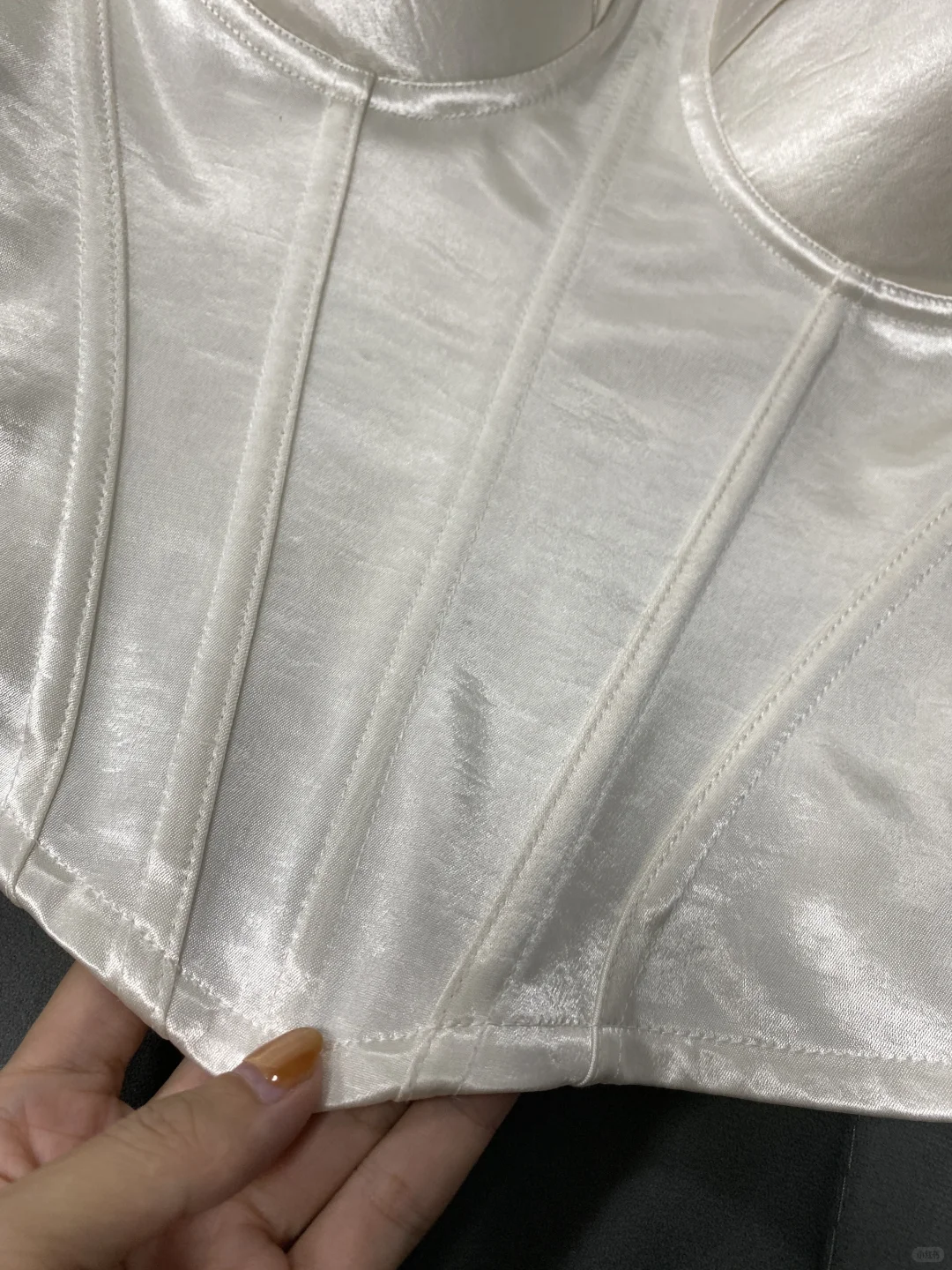 新品预览❗️女生独特的胸衣战袍❗️