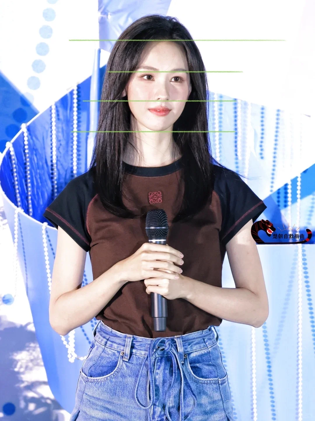 完美的鹅蛋脸+标准三庭