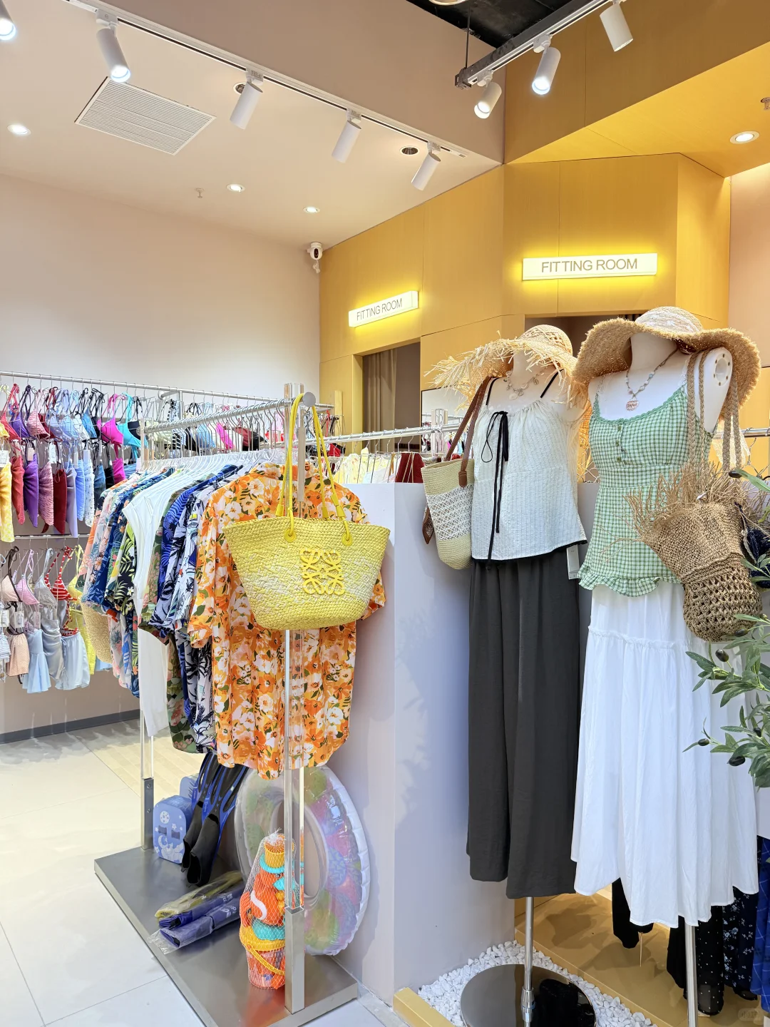 三亚穿搭12月椰梦长廊出片服装搭配攻略