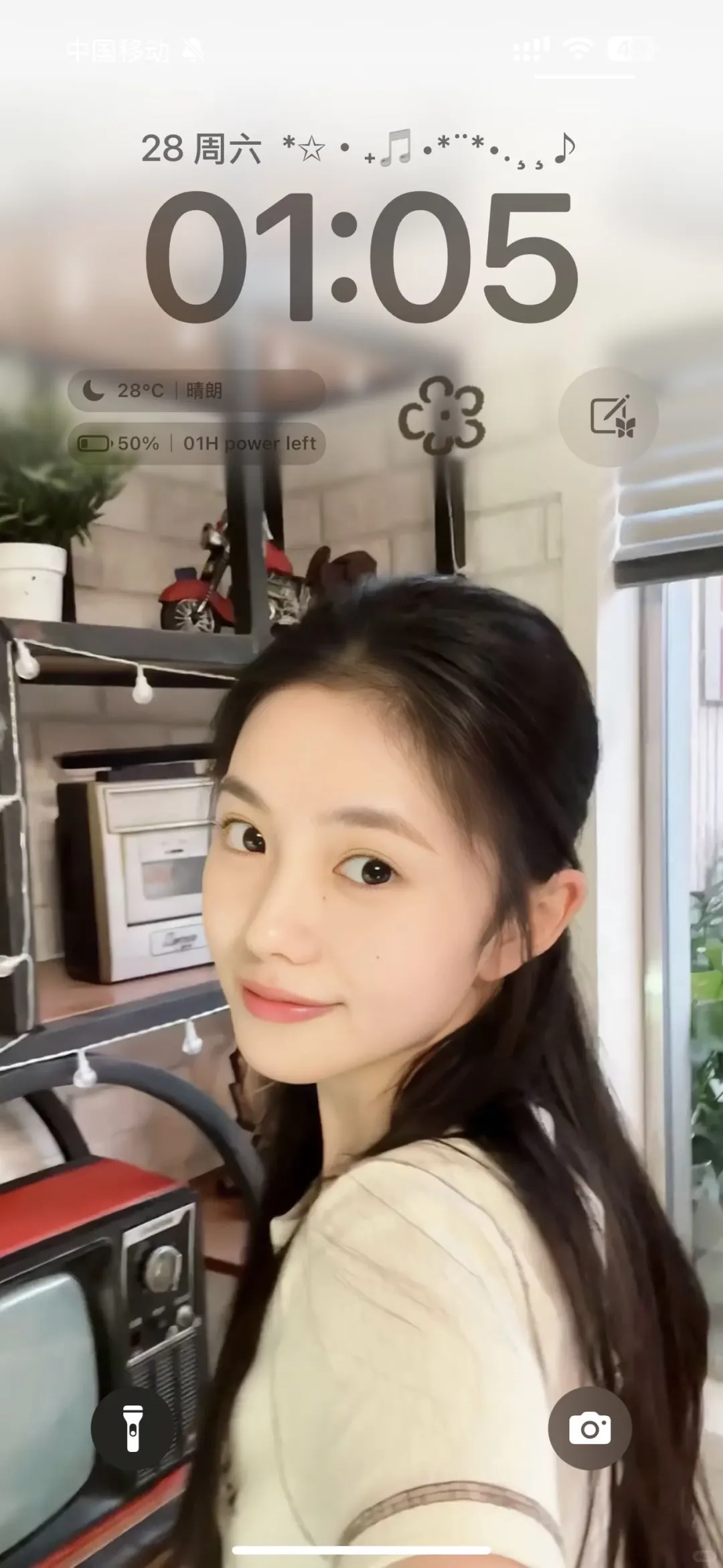 存子这两张太适合做壁纸了！！