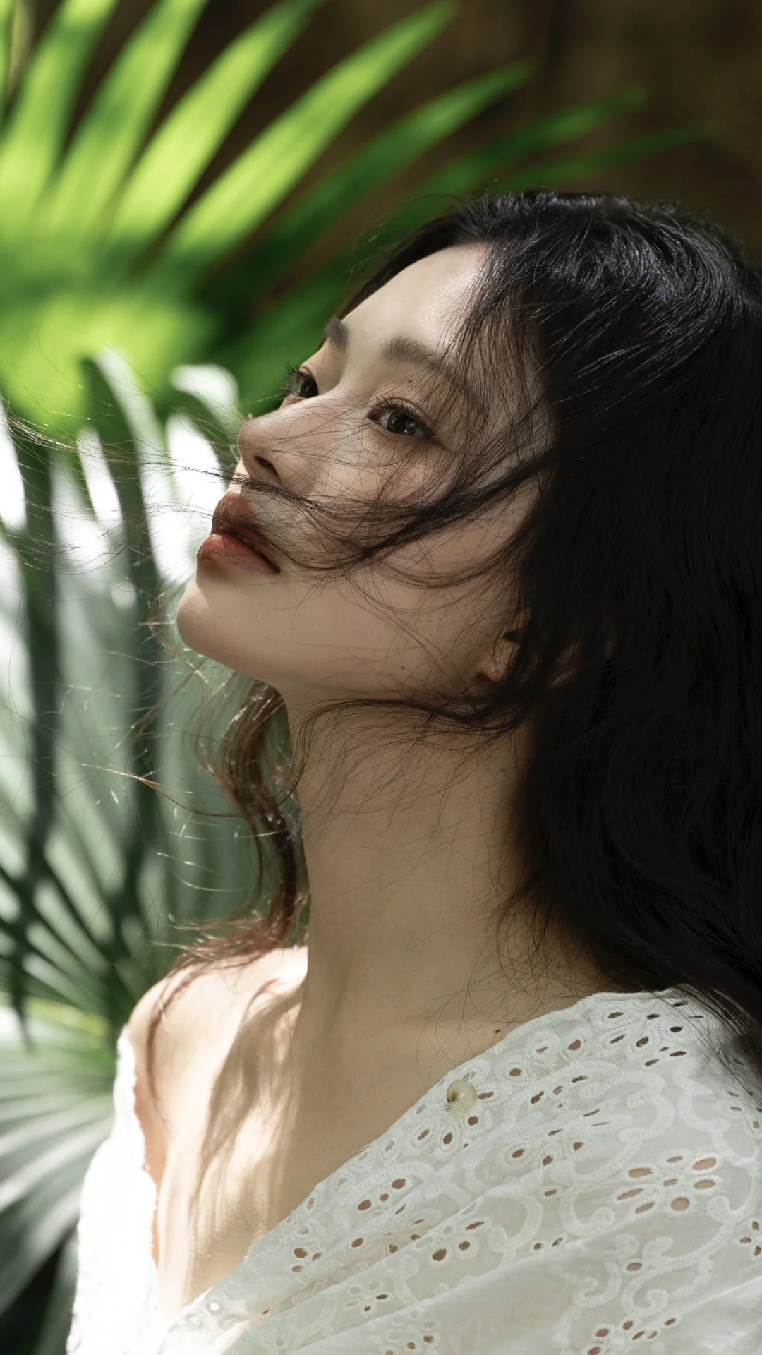 我好像看见了她年轻时的容颜～