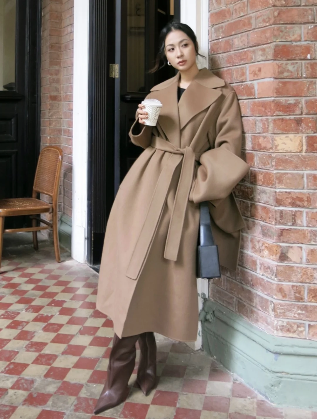 《诉讼女王》中Kim Kardashian饰演女律师