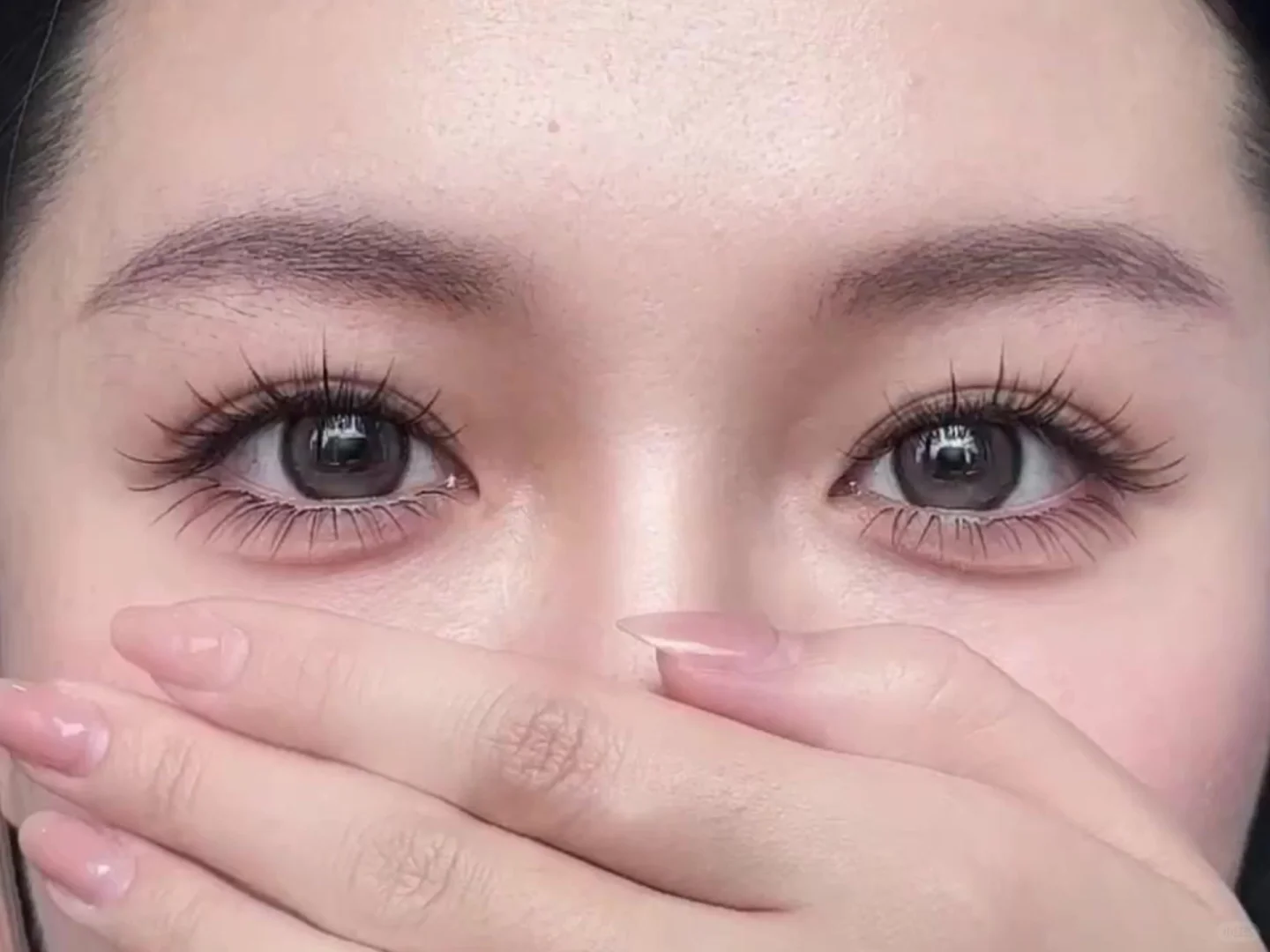 这个眼妆会不会太自然了....