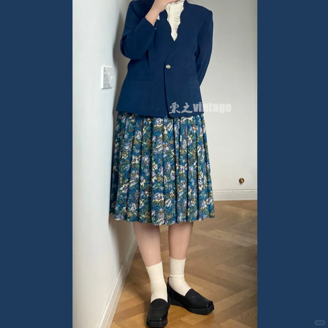 早秋复古穿搭|古着女孩一周色彩穿搭不重样