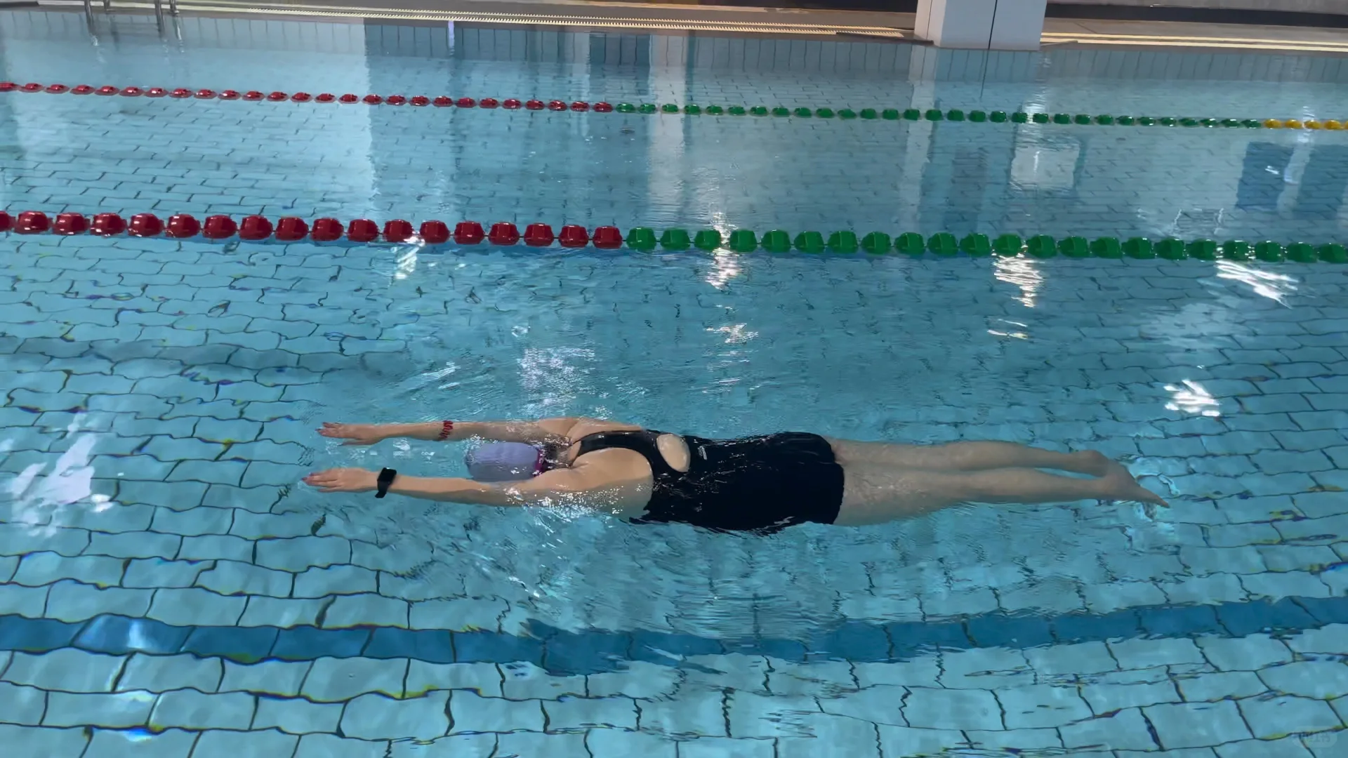 游泳的水下动态