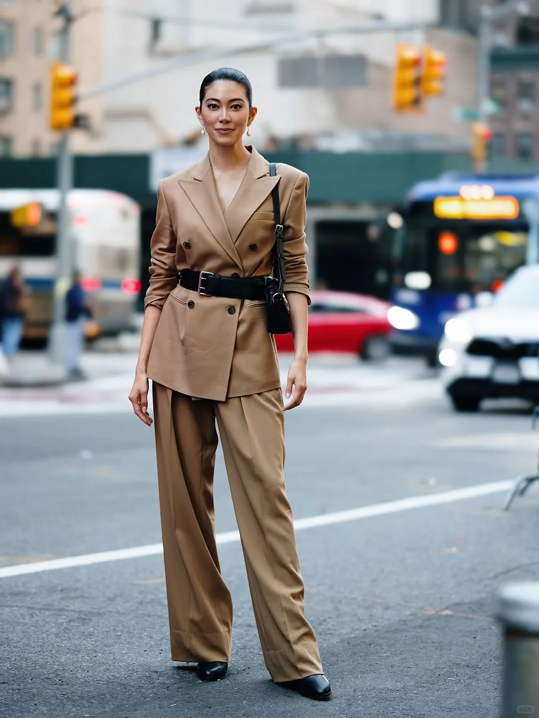 西装控必收藏-又飒又A又复古的时尚穿搭参考