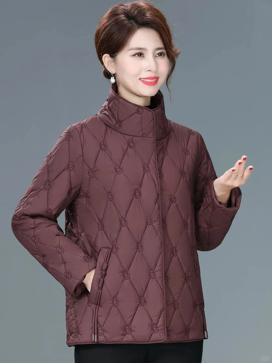 简约设计，自在随心，优雅不挑年龄。简约