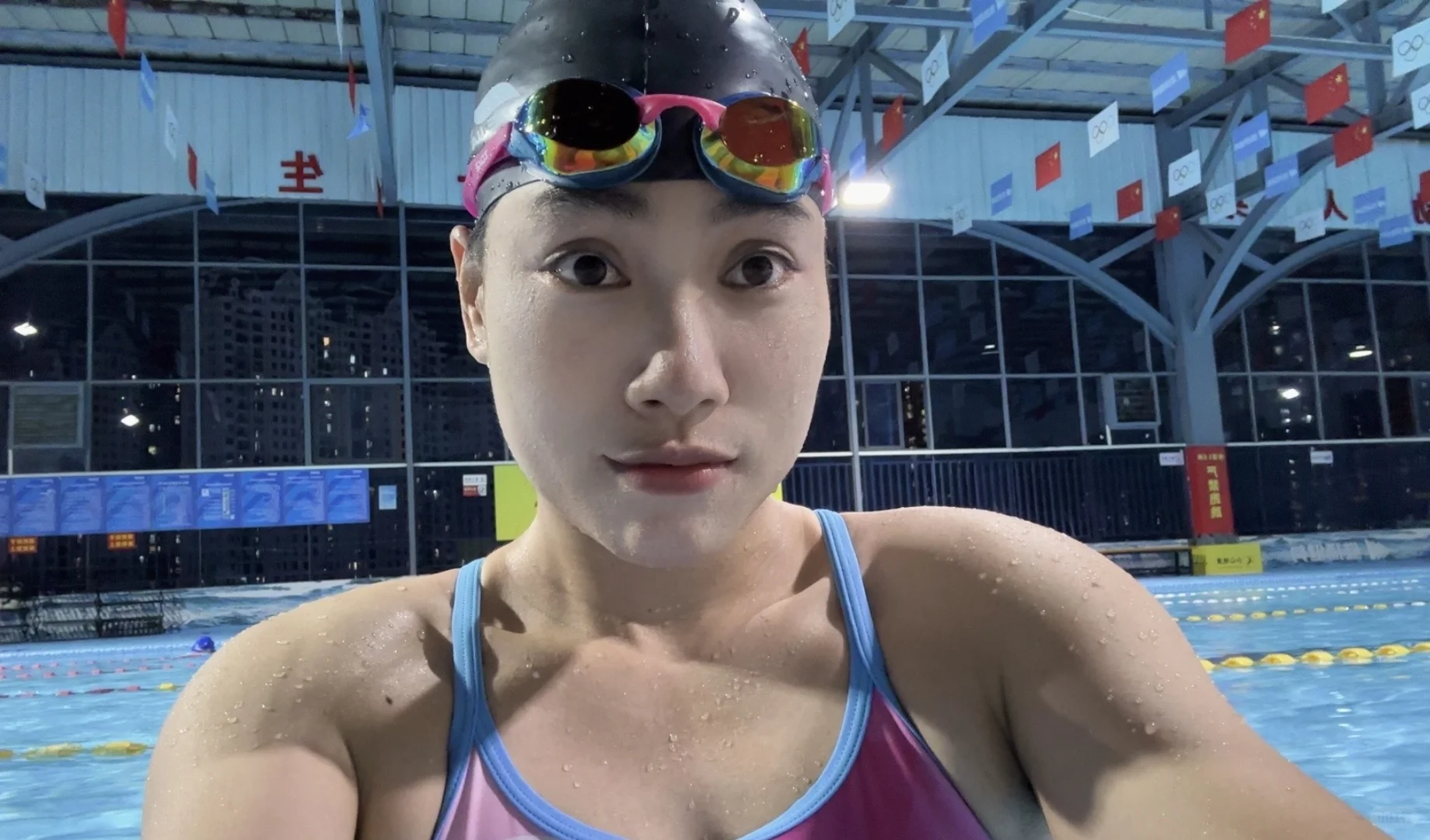 被泳池氛围感美到了🏊🏻