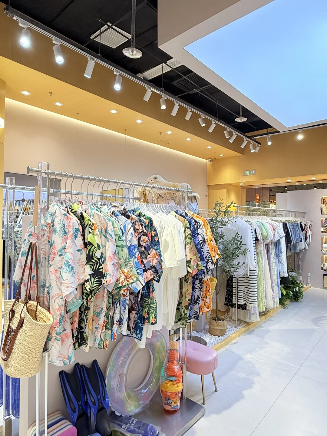 三亚穿搭12月椰梦长廊出片服装搭配攻略