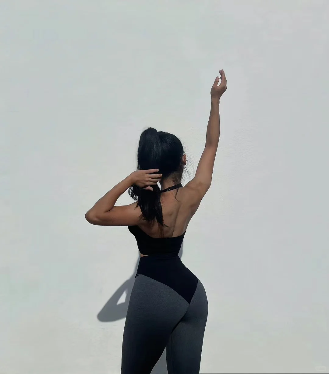 有喜欢薄肌女孩的吗?