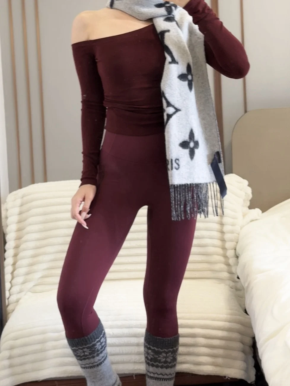 🍷这条酒红瑜伽裤我能焊在身上！