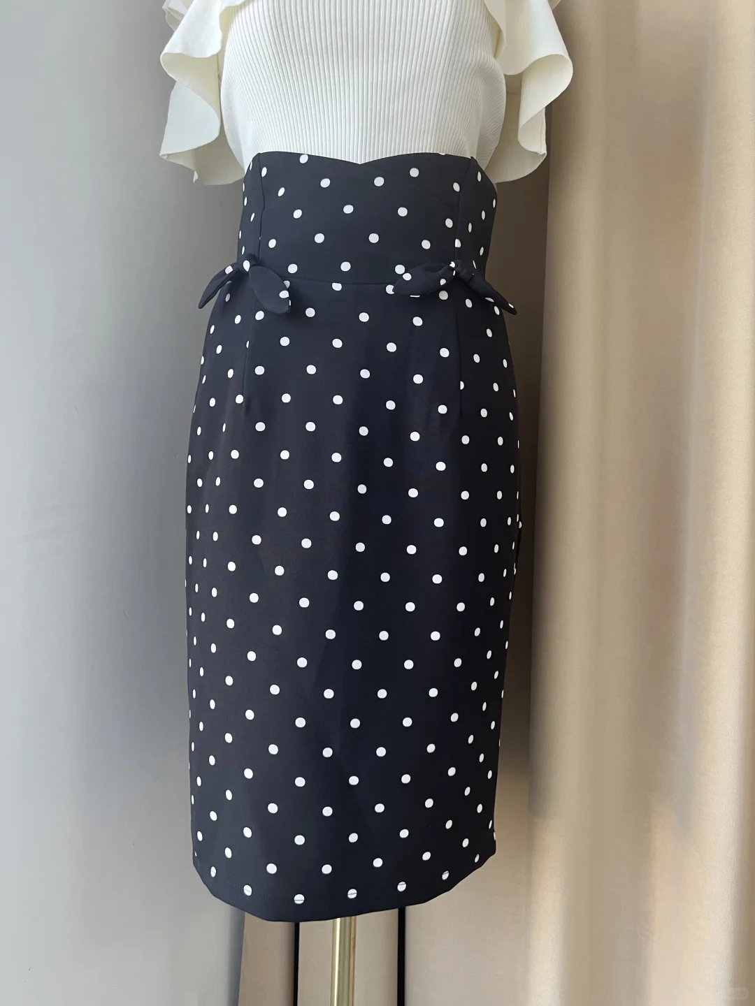 许妍同款波点半裙~~黑白经典色