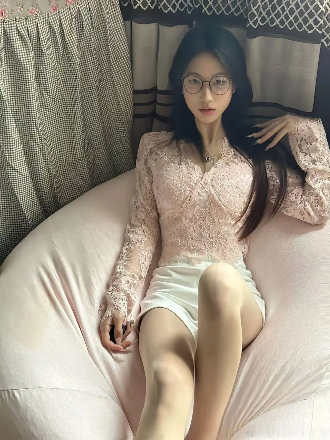 眼镜妹都反差，是这样嘛？