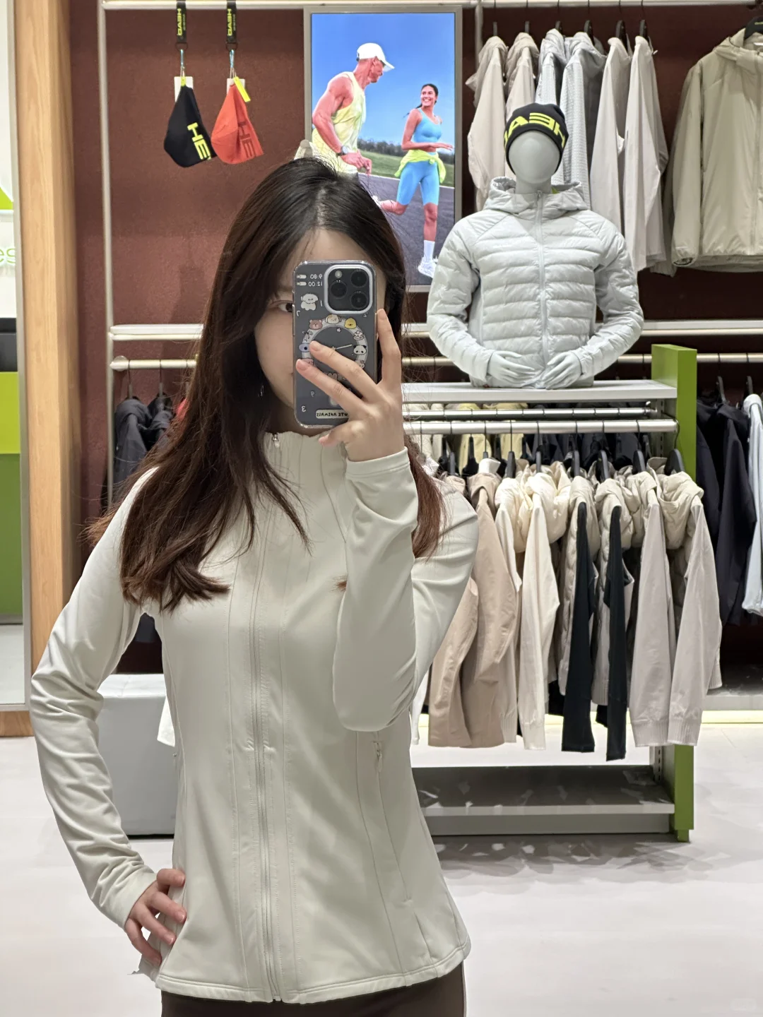 【HEAD】瑜伽服搭配微喇瑜伽裤太显腿长了吧