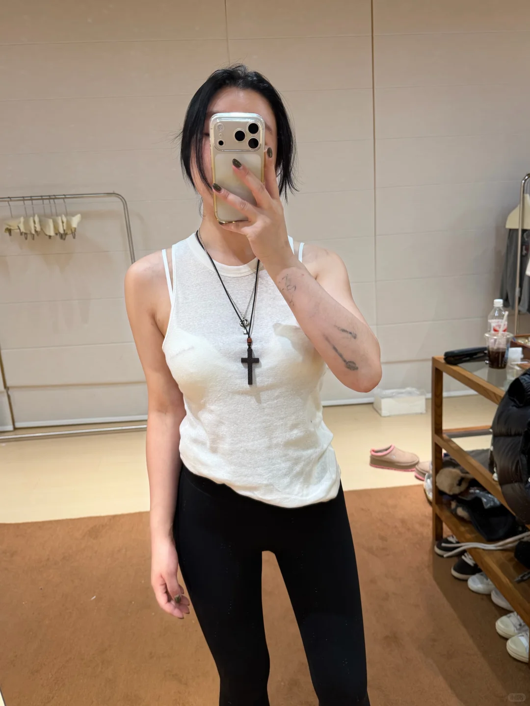 lulu腿标瑜伽裤 最近心头爱