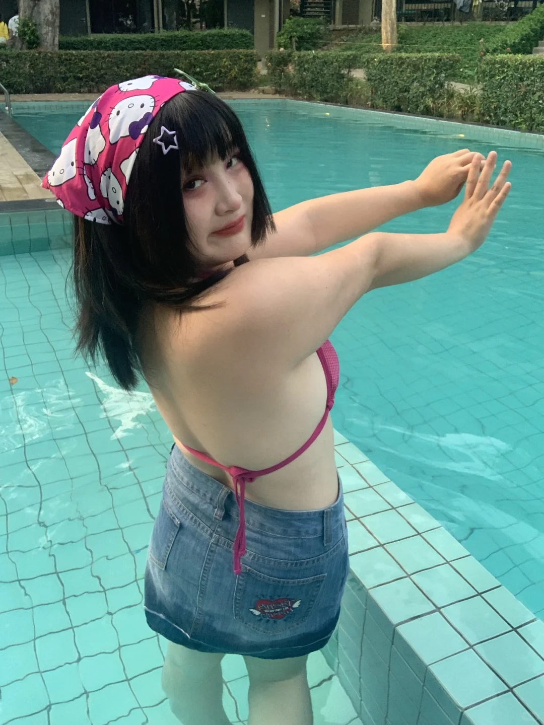 是的，女人也会有腋毛。