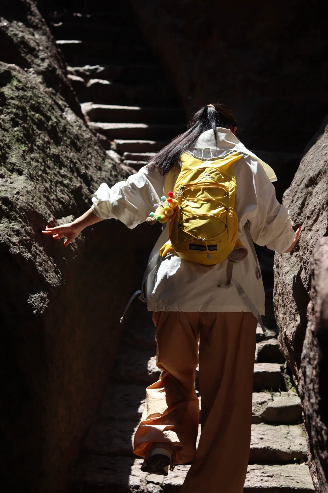 素颜自由，爽爽的登山爽！素颜就是最性感的