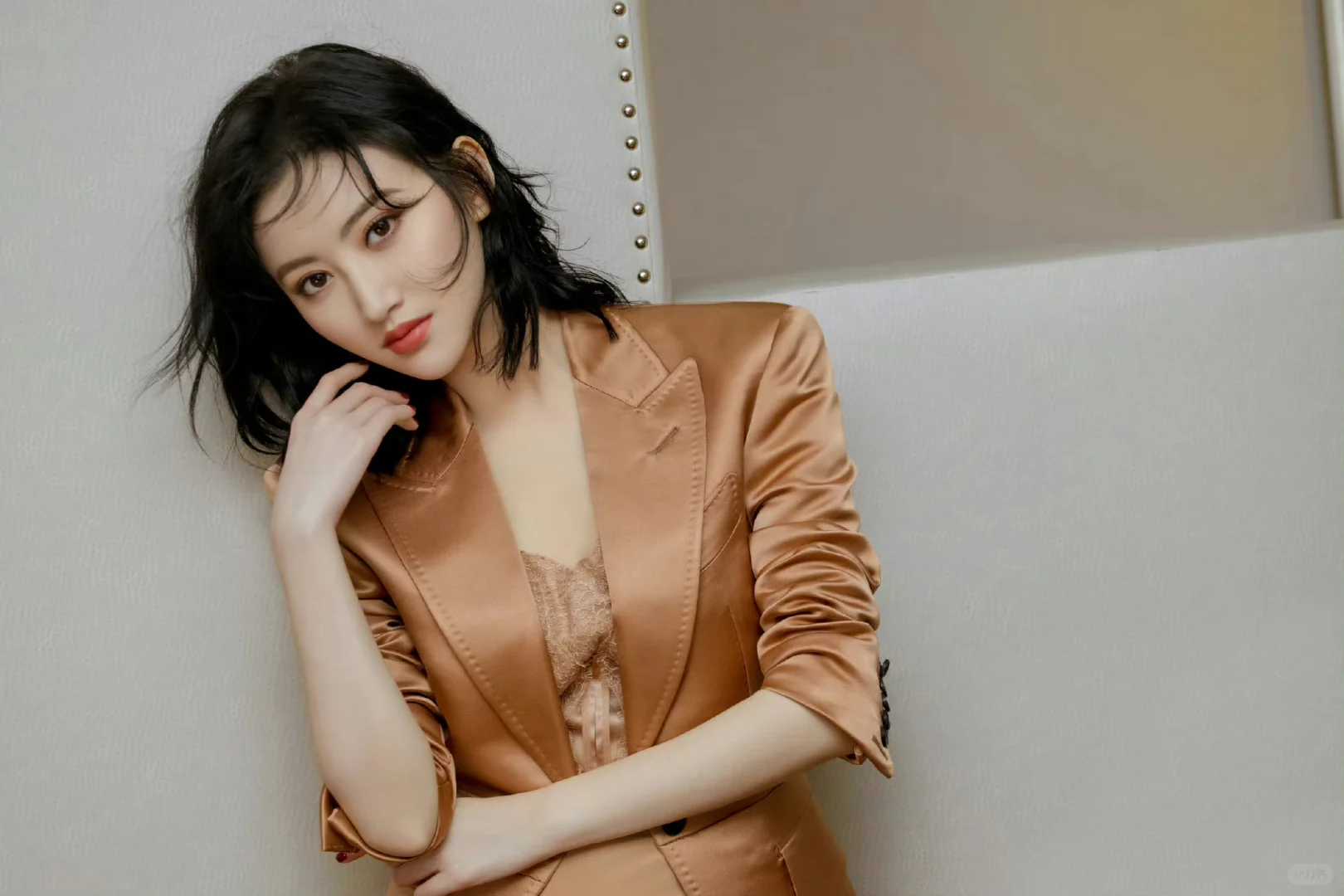 景甜 蕾丝露肤腿长两米