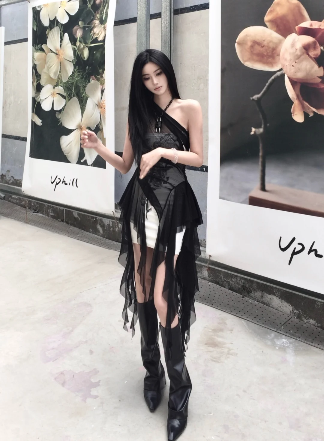 🖤黑纱吊带+碎裙｜今天是“清冷破碎感”本人