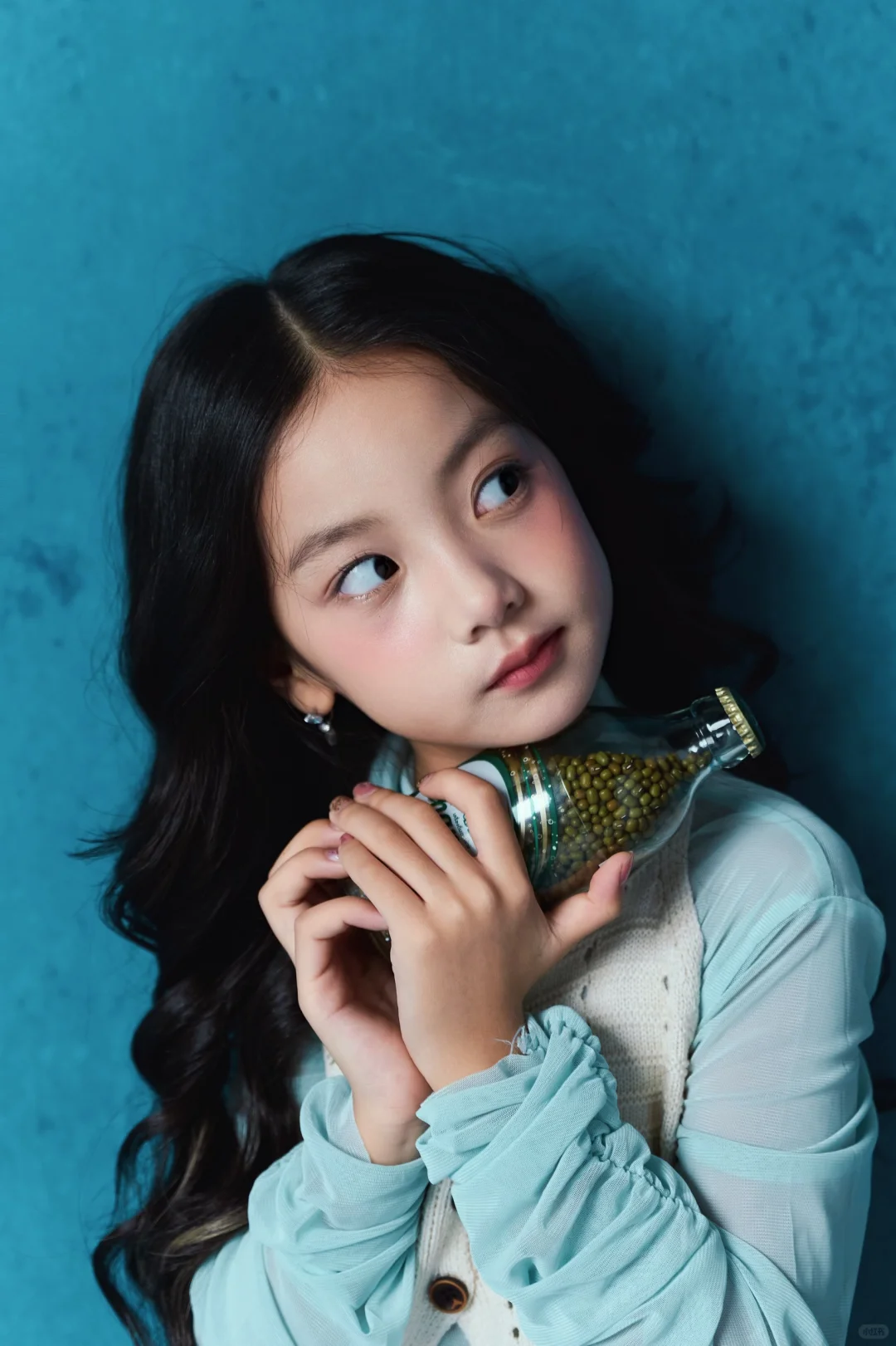 她的气质绝了，一眼沦陷！📷