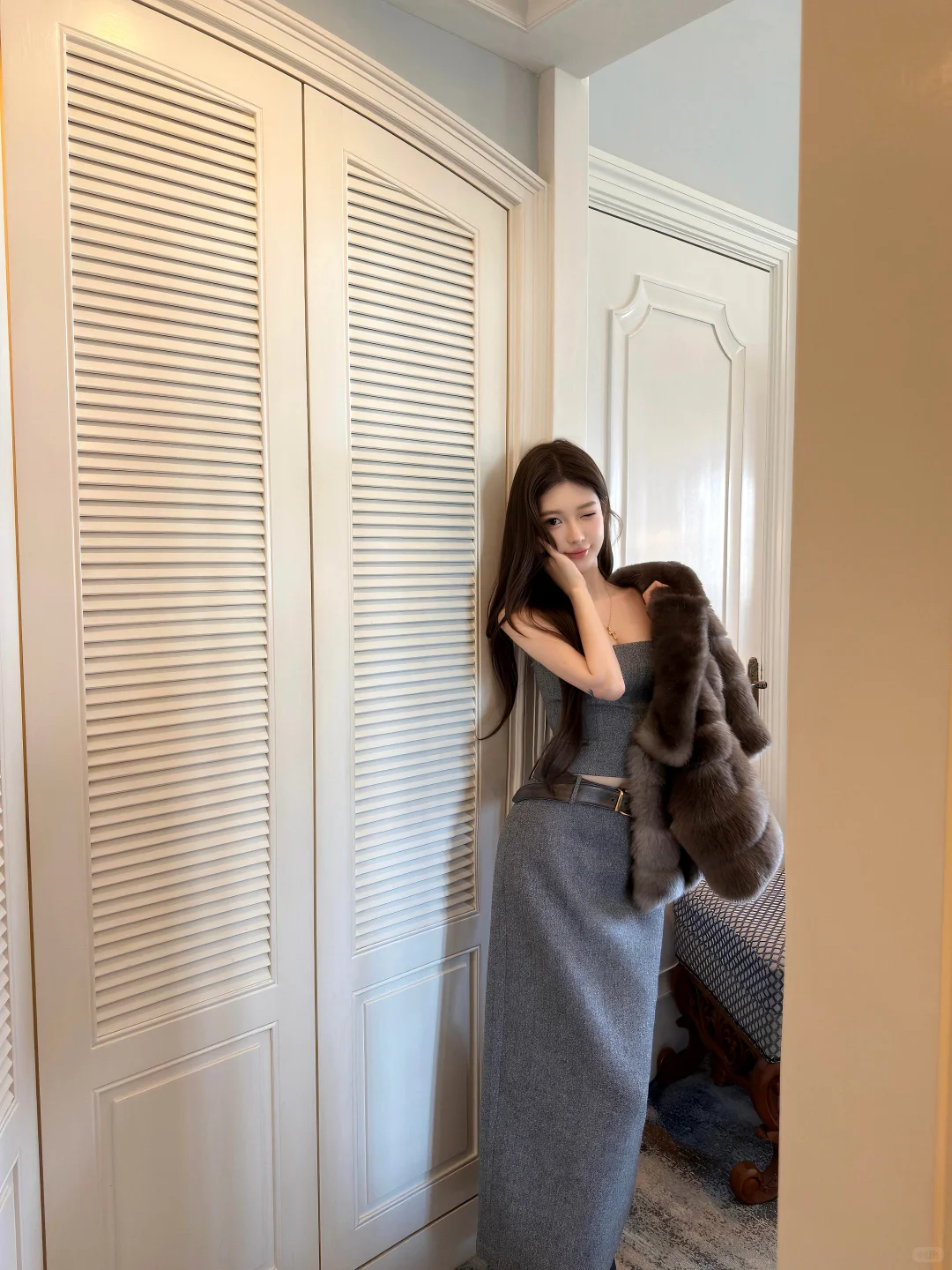 高级灰的温柔力量｜刚柔并济的御姐穿搭