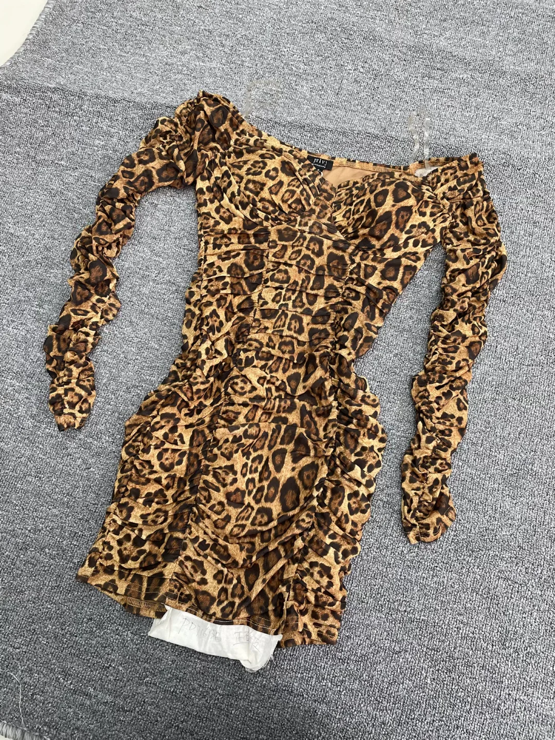 氛围感辣妹裙实拍