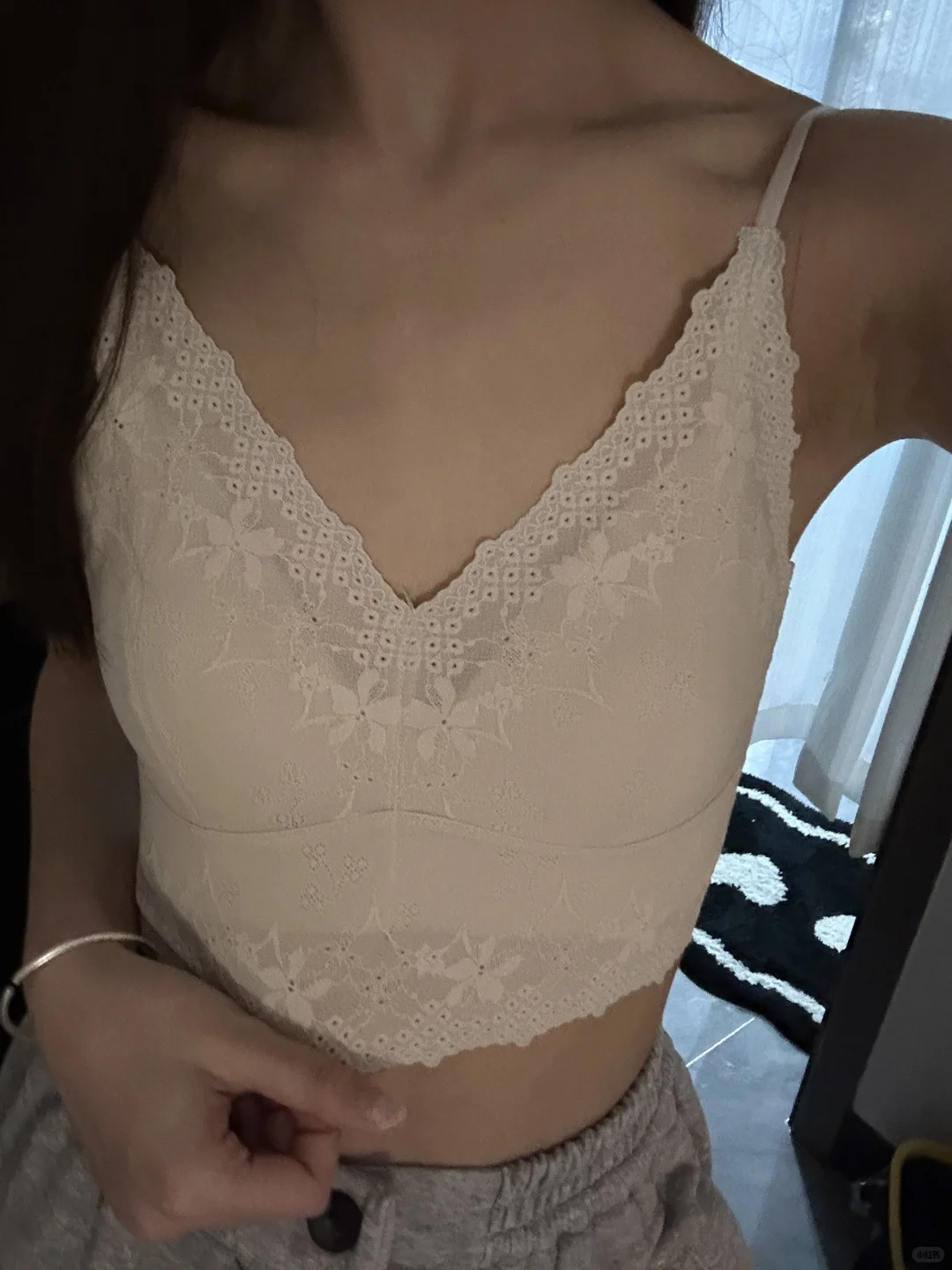 挖到啦夏天必备蕾丝内衣 超适合春夏叠穿！