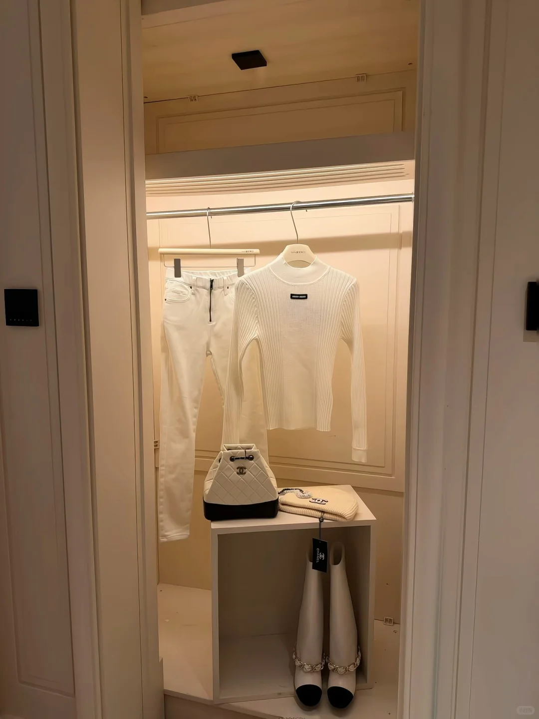 成熟女人的三大标志：穿貂买黄金听凤凰传奇