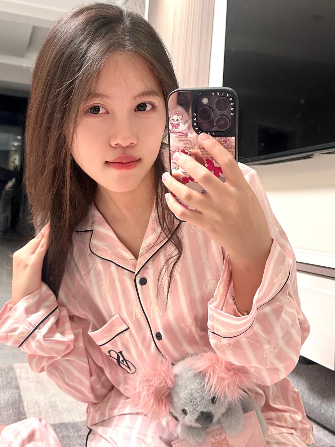 维秘睡衣留哪套 今天的甜妹睡衣好喜欢～