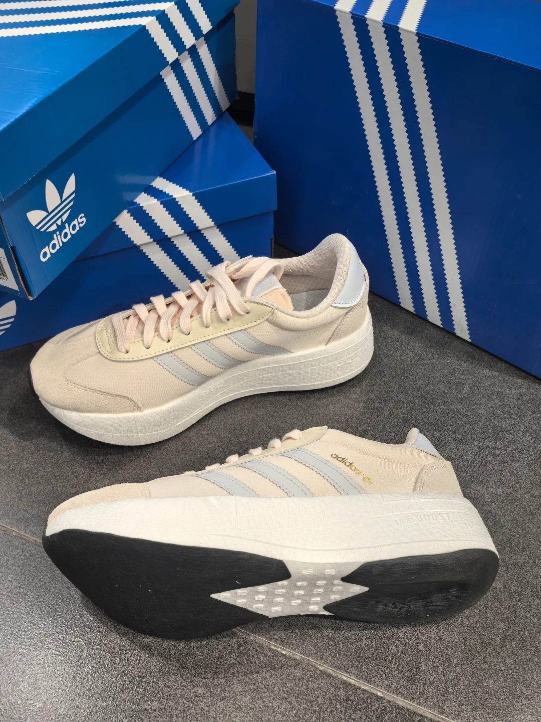 阿迪达斯三叶草CITY RNR W系列女款休闲鞋