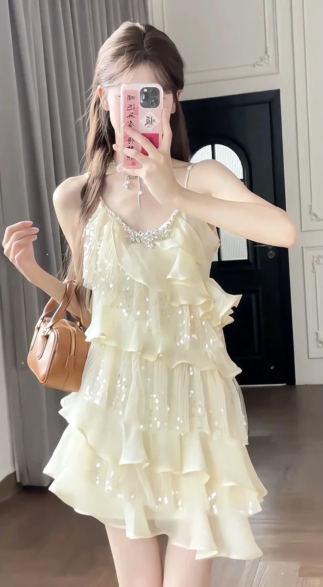 好仙的仙女裙呀～闪闪发光～