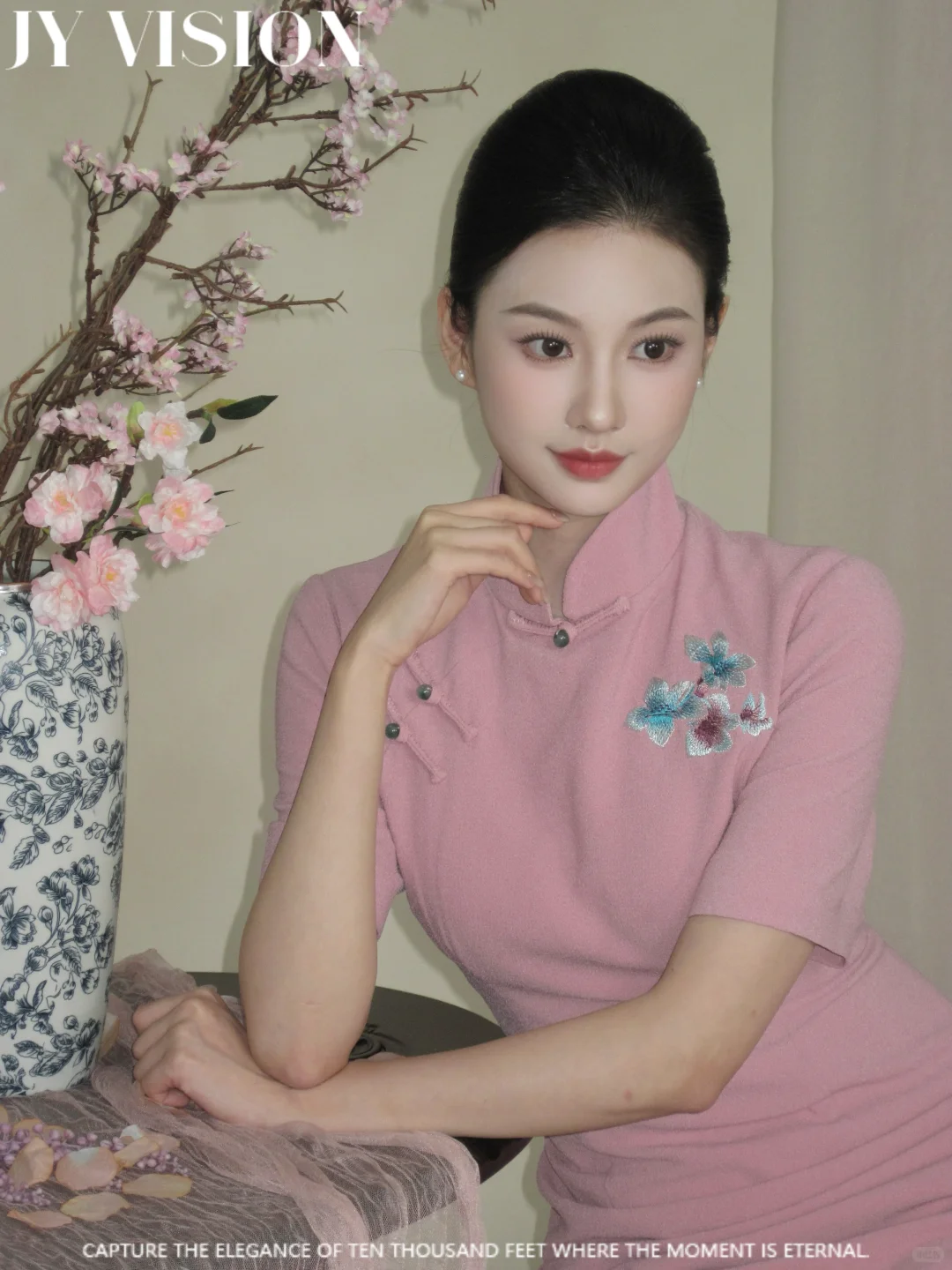 在深圳，和自己制服照合影！空姐写真3.0 时代