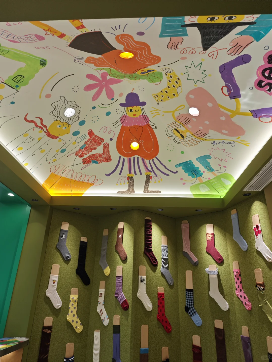 这个品牌把袜子做到了国内天花板