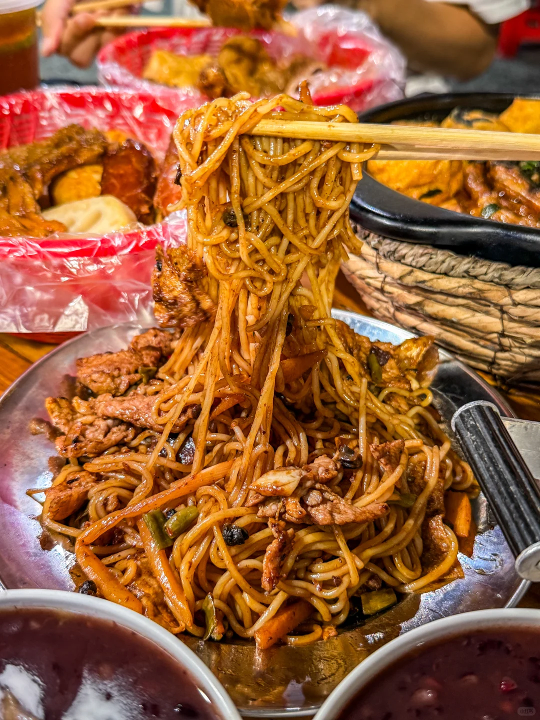 一周能吃567次螺蛳粉天堂