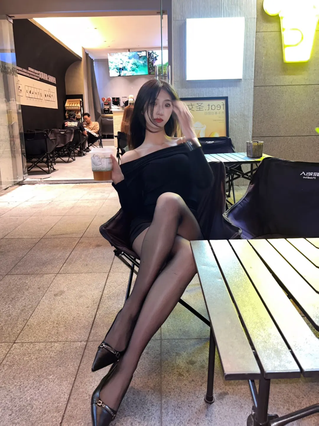 谁说咖啡店晚上不能出片！！📸