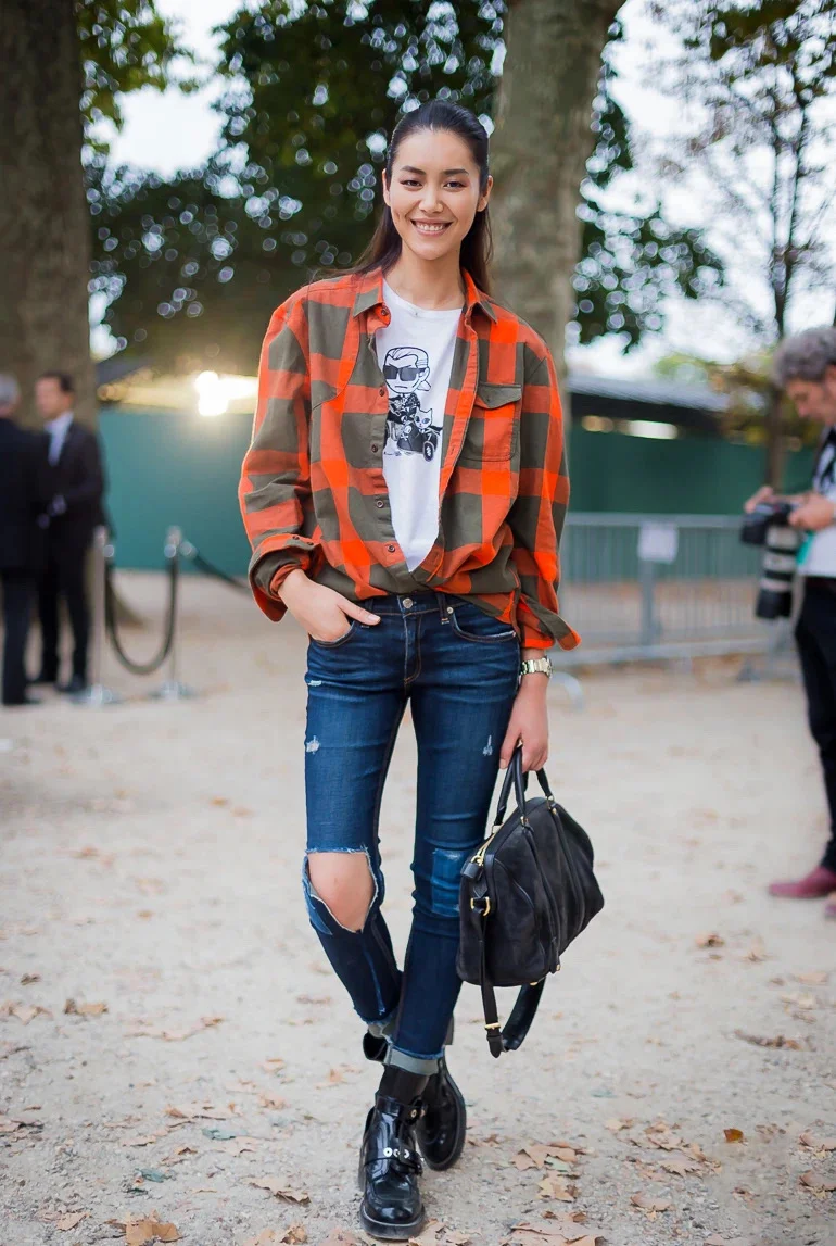 ✨考古 刘雯时装周街拍 魅力十足