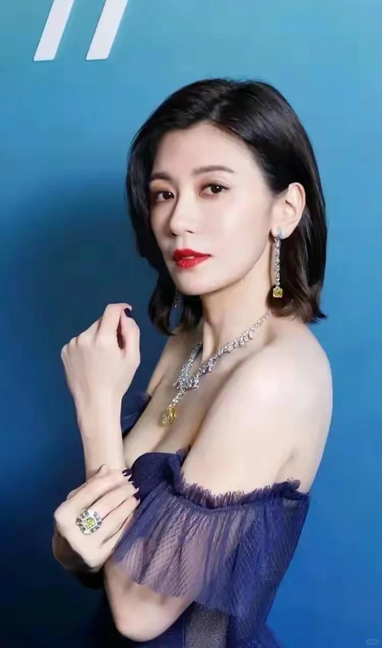 贾静雯性感写真合集，岁月不败美人