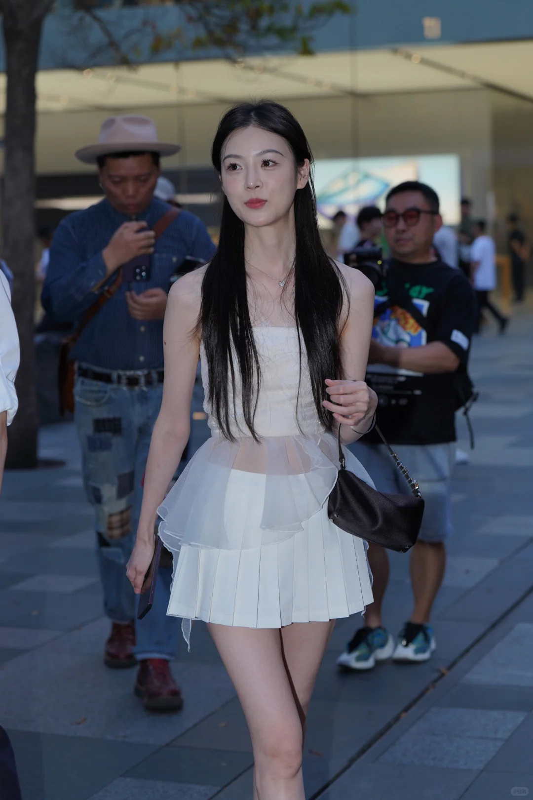 今晚的纯欲氛围感超标了！