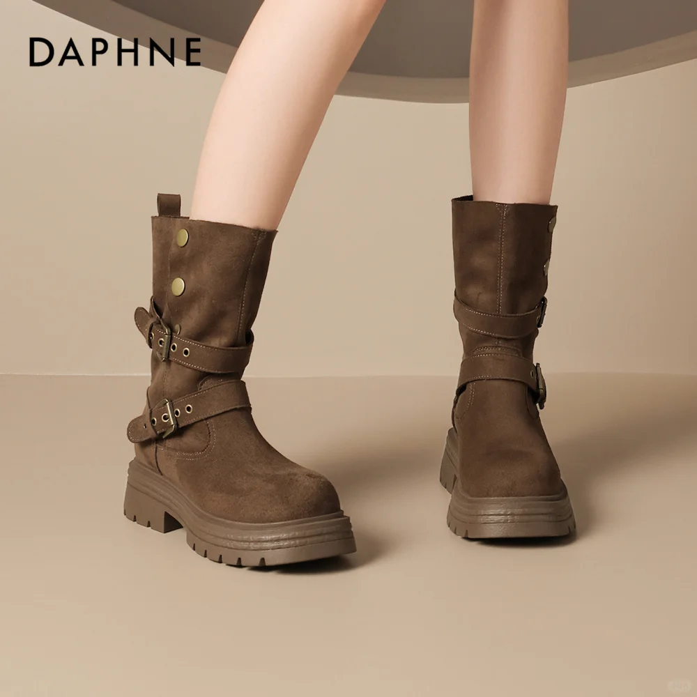 👢达芙妮新宠！法式复古靴子太香了