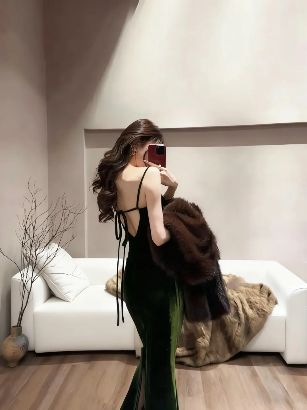 御姐气质露肩连衣裙