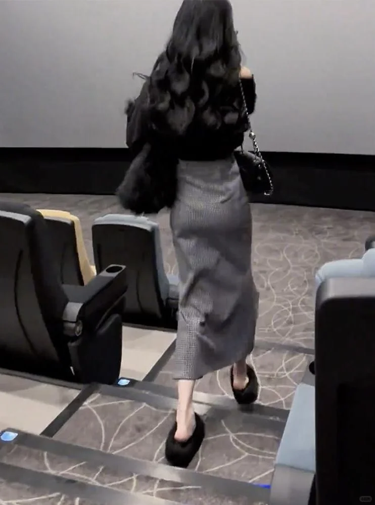 高级感穿搭，高级感裙子～气质显瘦毛呢长裙