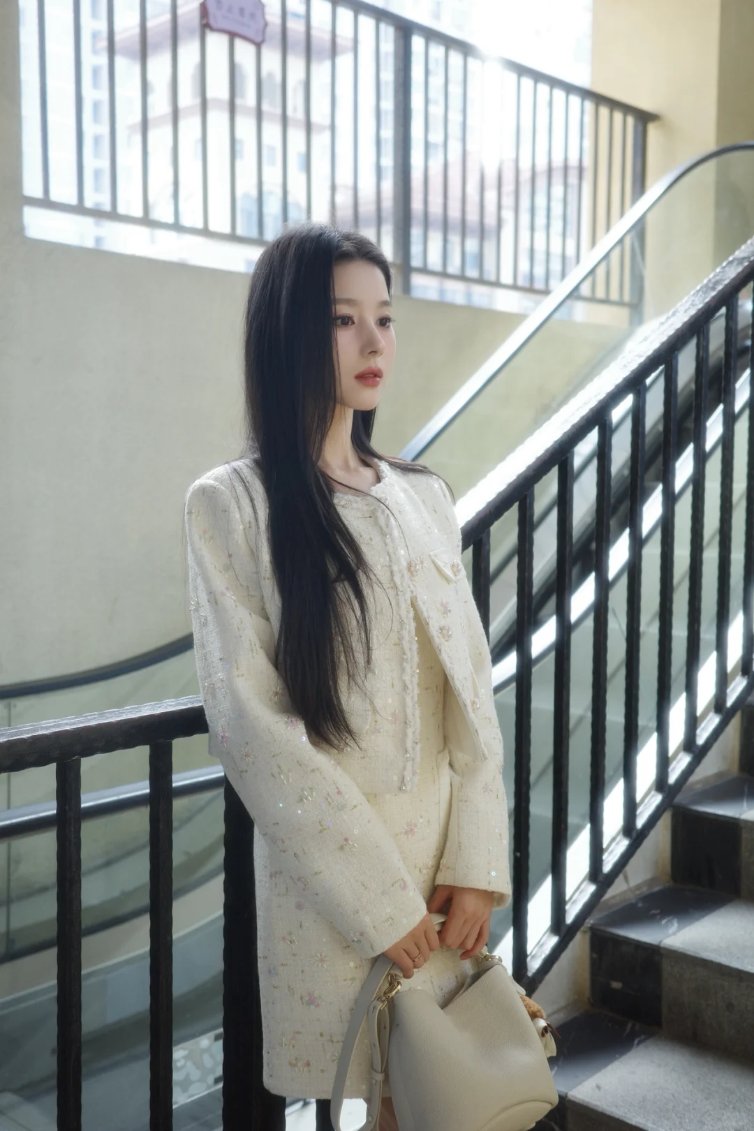 很难不爱黑长直