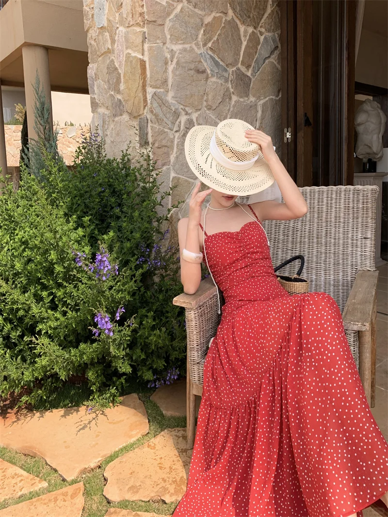 法式波点连衣裙海边平价度假裙