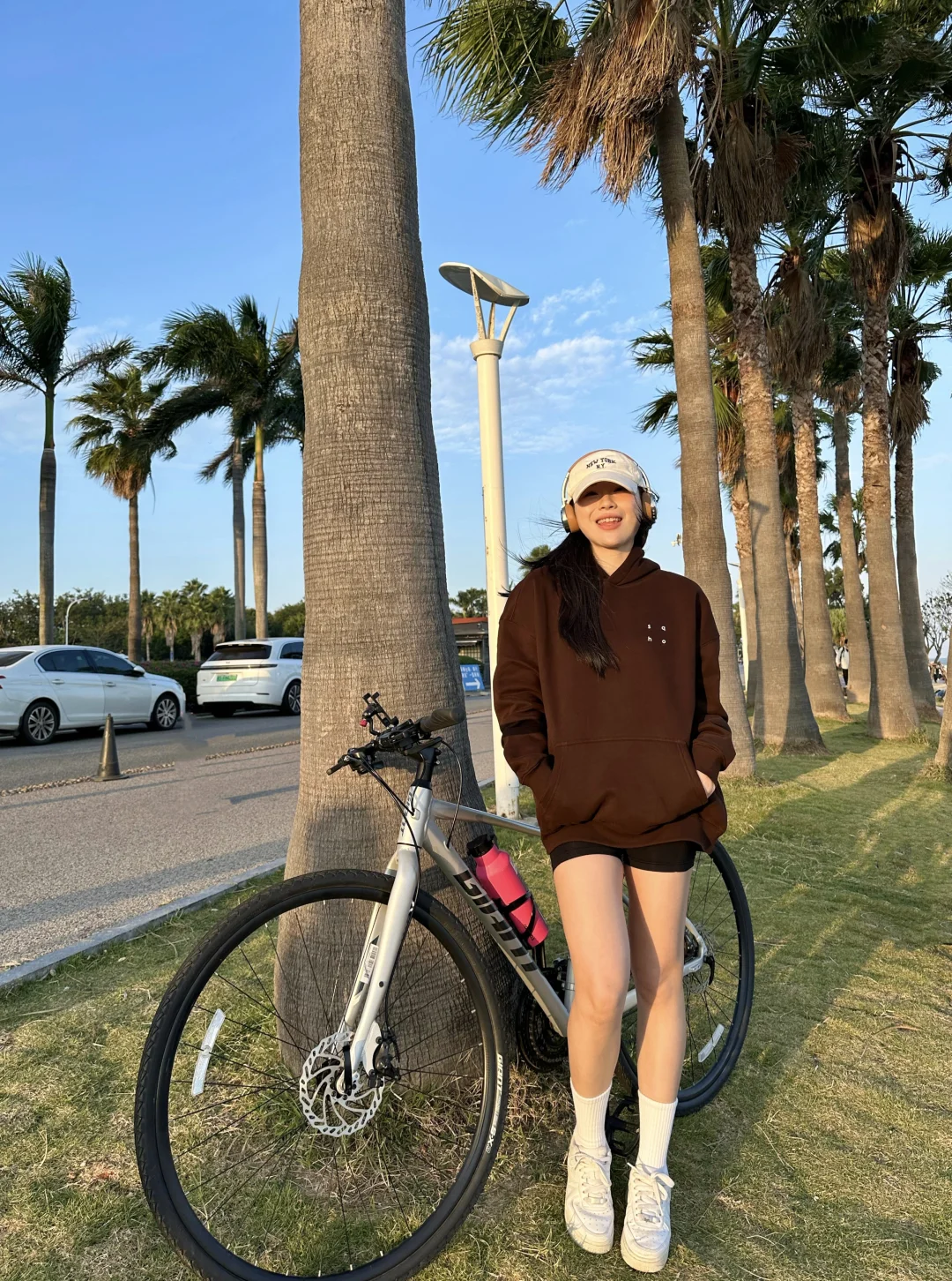 和我的自行车在海边看日落🚴
