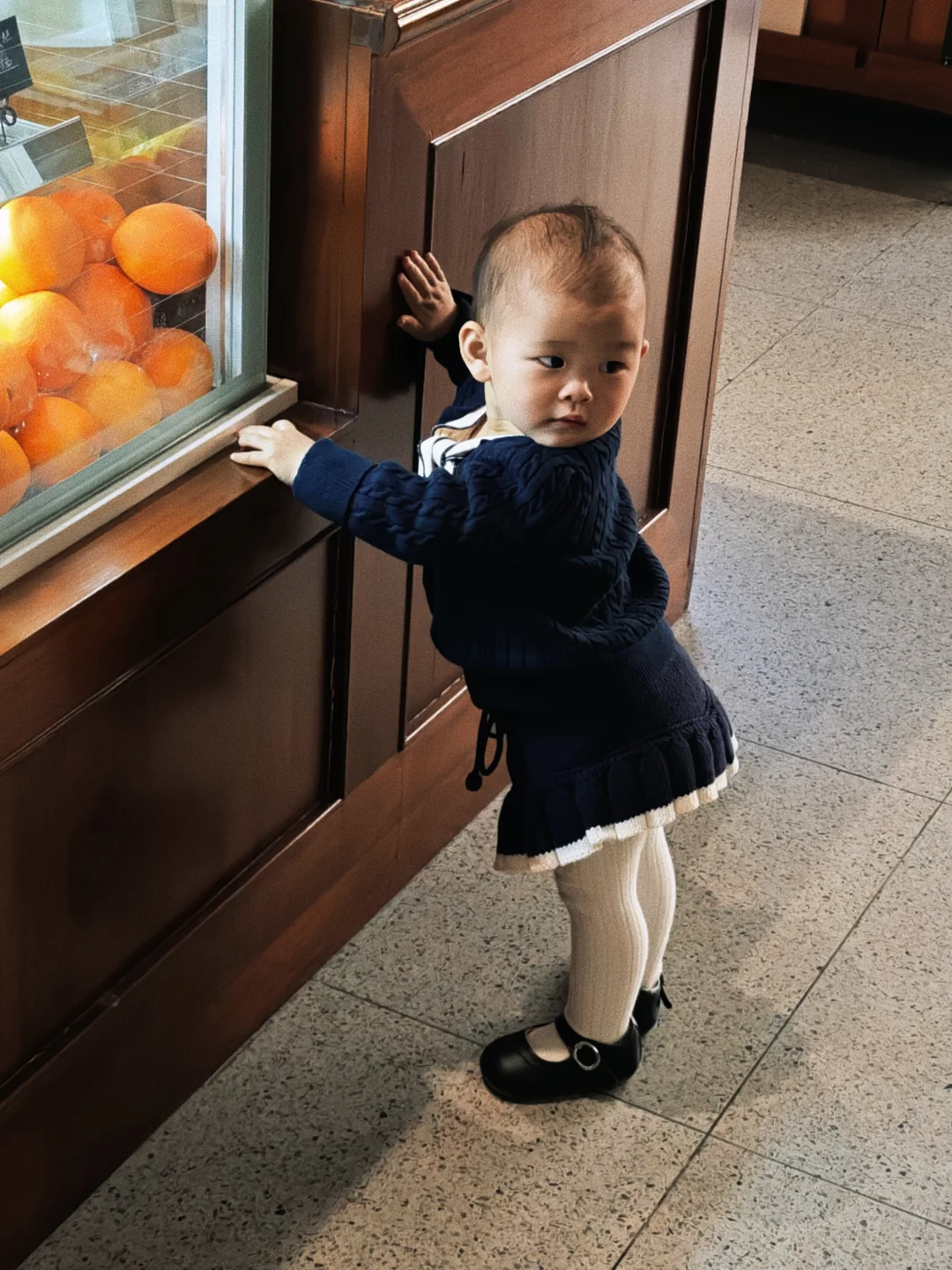 谁说头发少的女宝不适合穿裙子