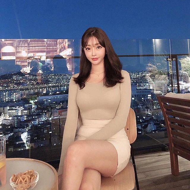 [ins美女]身材完美的大长腿女神模特写真③